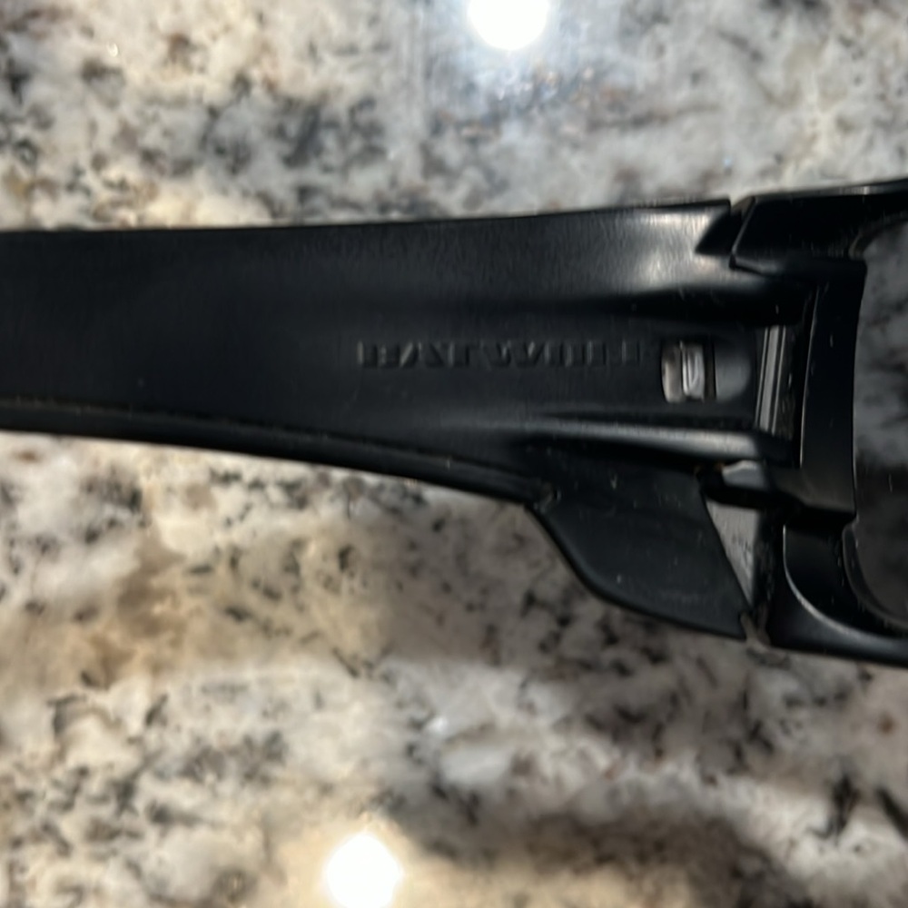 Brand new- never worn mens Oakley sunglasses - Picture 6 of 10